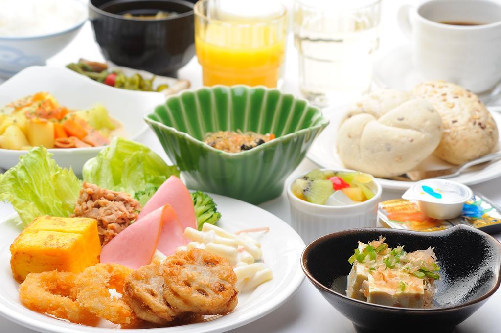 Hotel Route-Inn Dai-Ni Kameyama Inter Екстериор снимка