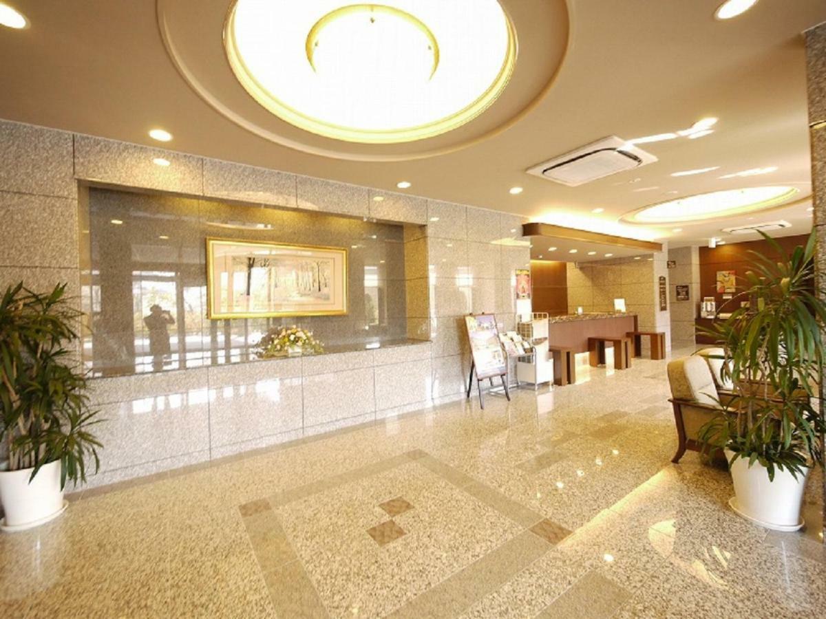 Hotel Route-Inn Dai-Ni Kameyama Inter Екстериор снимка