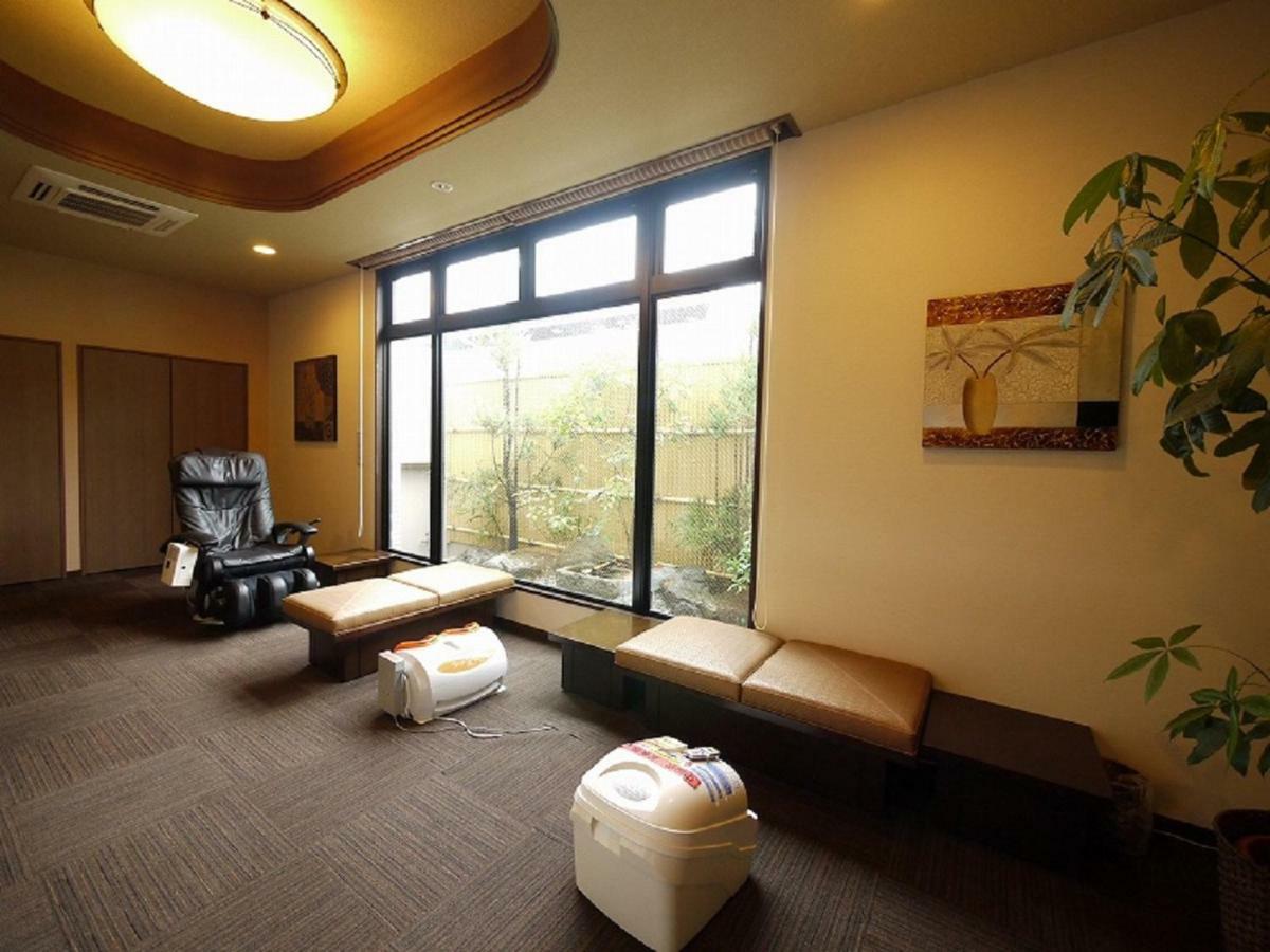 Hotel Route-Inn Dai-Ni Kameyama Inter Екстериор снимка