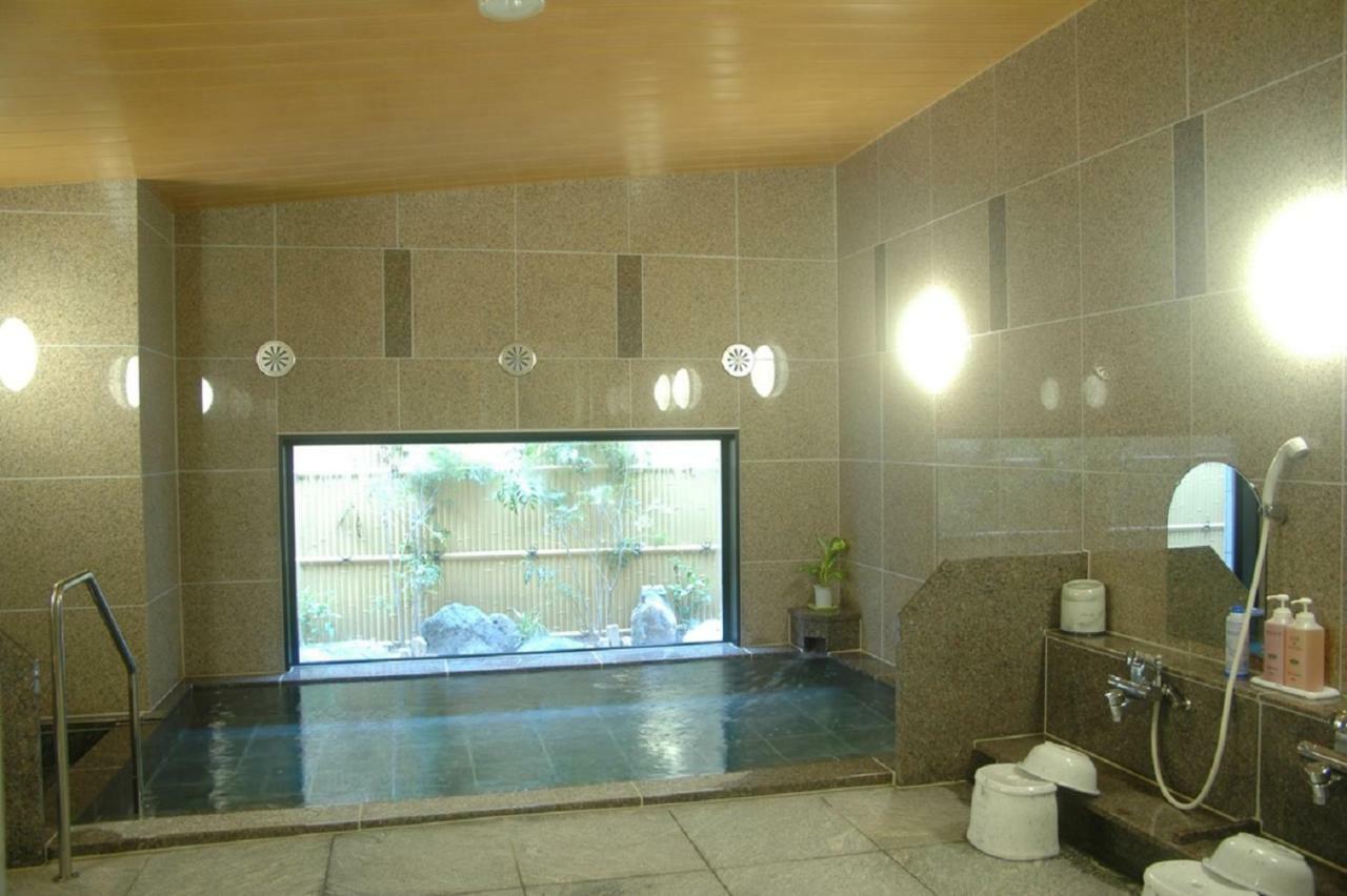 Hotel Route-Inn Dai-Ni Kameyama Inter Екстериор снимка